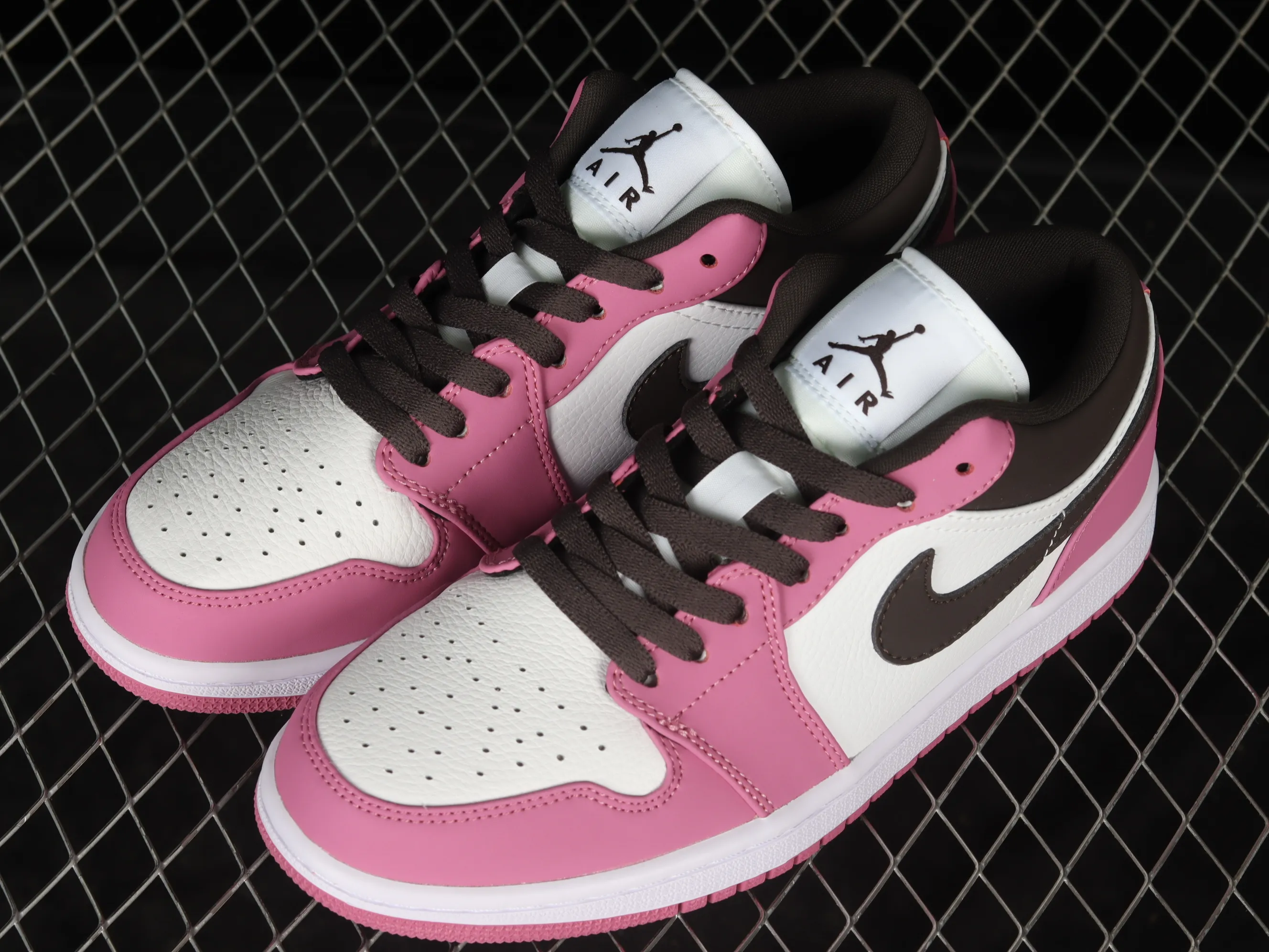 All categories Air Jordan Jordan series basketball shoes Air Jordan 1 Low Z version Air Jordan 1 Low AJ1 Joe 1 white pink black hook low-top casual sneakers DC1767-160